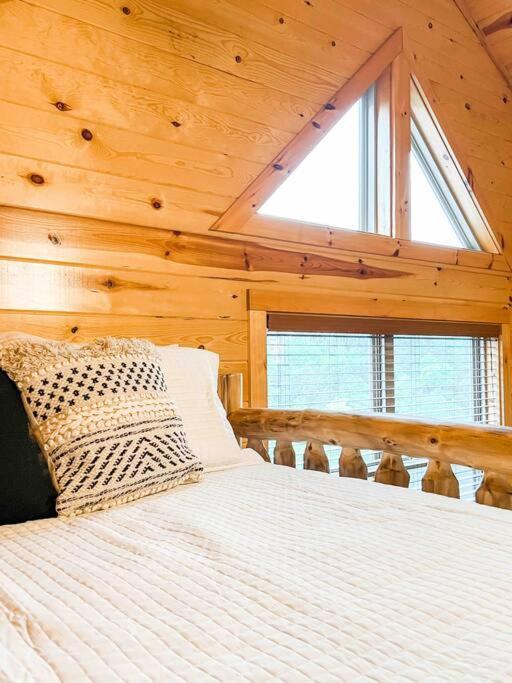Indoor Heated Pool Hot Tub Cabin Sevierville Exterior photo