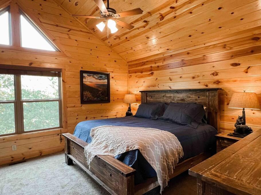 Indoor Heated Pool Hot Tub Cabin Sevierville Exterior photo