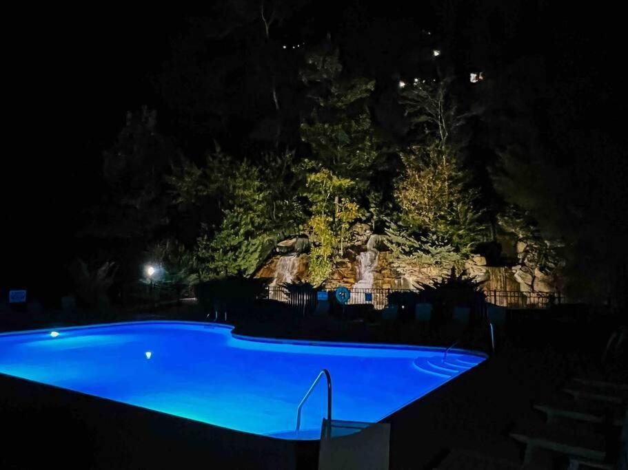 Indoor Heated Pool Hot Tub Cabin Sevierville Exterior photo